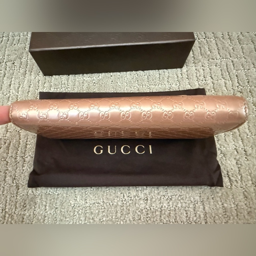 SOLD
Gucci Authentic Micro GG Gucciisma Candy Shine Wallet - Picture 15 of 16